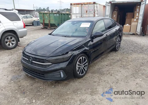 2024 Volkswagen Jetta 1.5T Sport из США, поврежденный, VIN 3VWBM7BU7RM047801